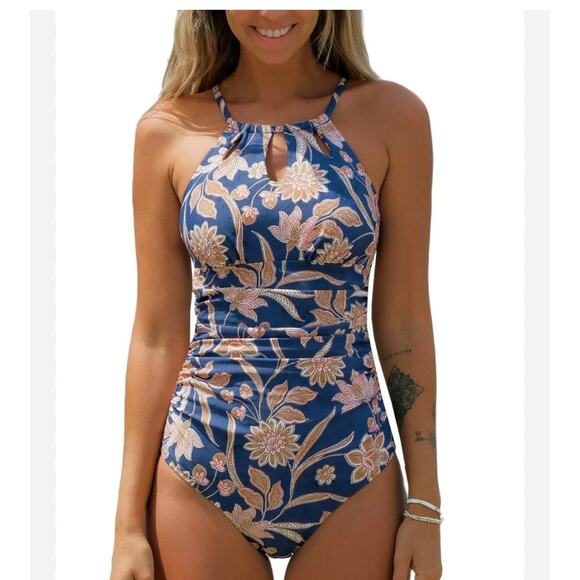 NWT- CUPSHE swimsuit size small - Picture 1 of 4
